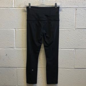 lululemon athletica Pants - Lululemon black hi waist crop legging sz 4 62151 lululemon athletica Pants - Lululemon black hi waist crop legging sz 4 62151
